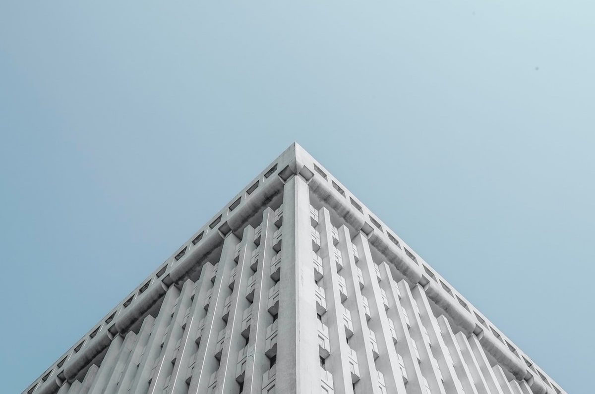 开云棋牌下载-【英超】斯特林助攻京多安 曼城补时连遭神扑主场平